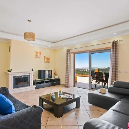 Villa Ribeiro Tomas By